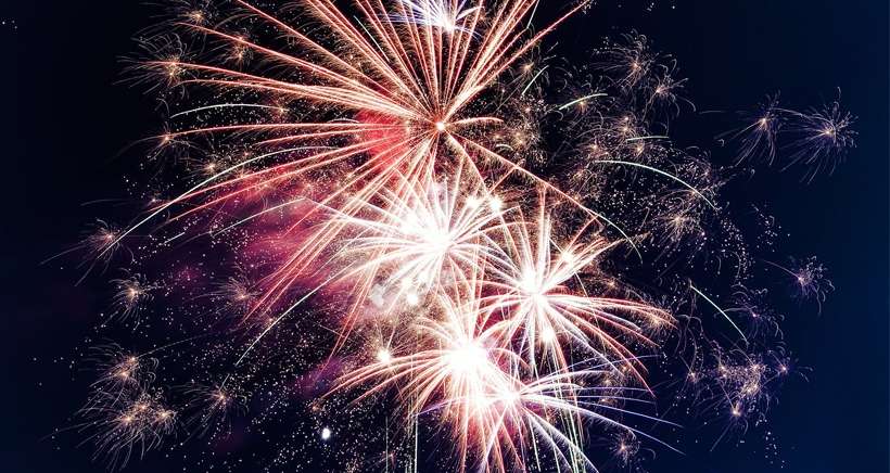En Raison Du Coronavirus La Ville De Berre Propose Un Feu D Artifice Adapte Ce Samedi 21 Aout Berre L Etang Frequence Sud Fr