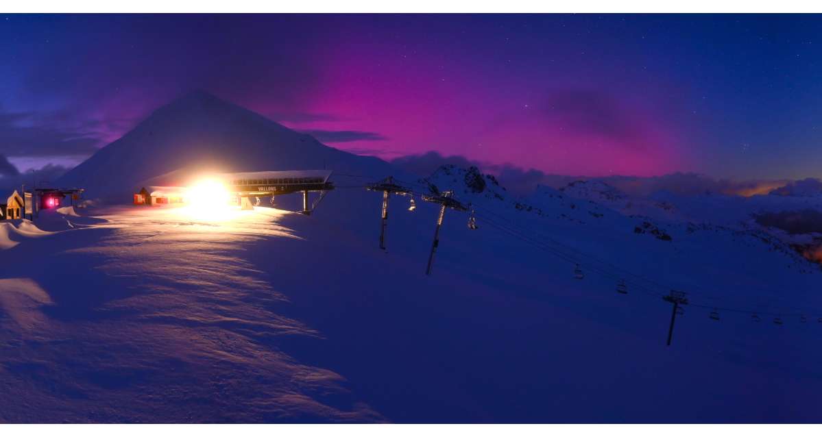 En images: Des aurores bor�ales visibles dans les Alpes du Sud, le Var et une bonne partie de l'Europe ce dimanche soir