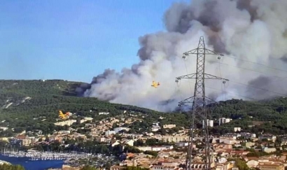 Virulent incendie de forêt au sud de Martigues