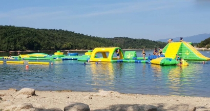 Un parc aquatique fermé en urgence sur le Lac de Saint-Cassien pour de graves problèmes de sécurité