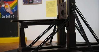 A partir du 9 octobre, le Mucem expose une Guillotine en hommage à Robert Badinter