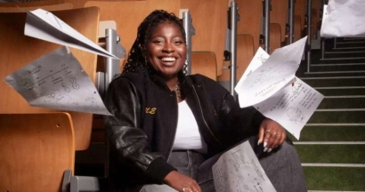 Stand up : La mauvaise éducation de Sarah Lélé 