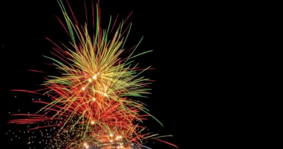 Un feu d'artifice à Salon-de-Provence quelques jours avant Noël