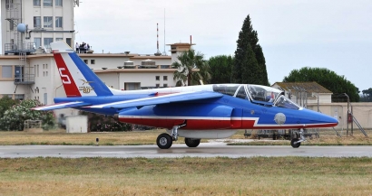 Un Alphajet de la Patrouille de France présenté ce weekend à Saint-Raphaël