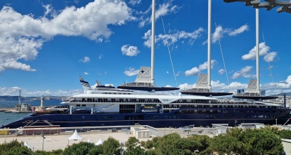 Le plus grand voilier du monde en escale à Marseille