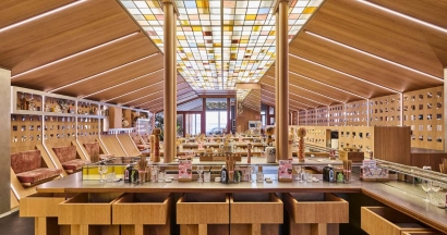 Sushis sur tapis roulant, DJ sets et vitraux pastel : Matsuri réinvente le restaurant japonais à Marseille