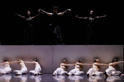 Reportage de Requiem(s), Angelin Preljocaj au Théâtre de l'Archevêché, Aix-en-Provence.
