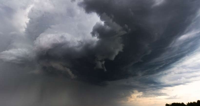 Alerte orange : Les feux d'artifices et événements annulés dans les Bouches du Rhône et le Var en raison des orages