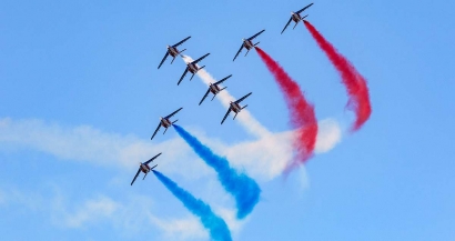 La Patrouille de France accueillera la Flamme Olympique le 8 mai à Marseille 