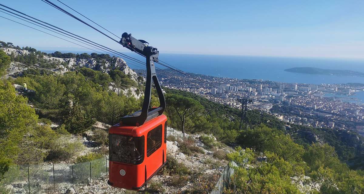 Le téléphérique du Mont Faron tombe en panne: une évfranc