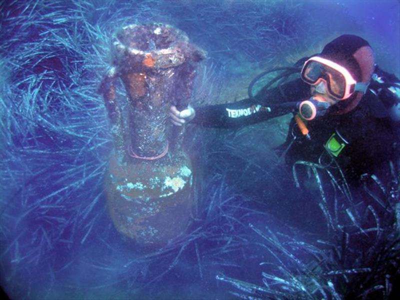 Une  Histoire D'epaves - Les Epaves Sous Marines De Cavalaire