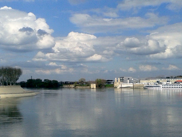 Arles, des quais du Rhône au jardin de l'Hortus