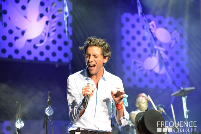 Mika met les Nuits dÂIstres en couleurs