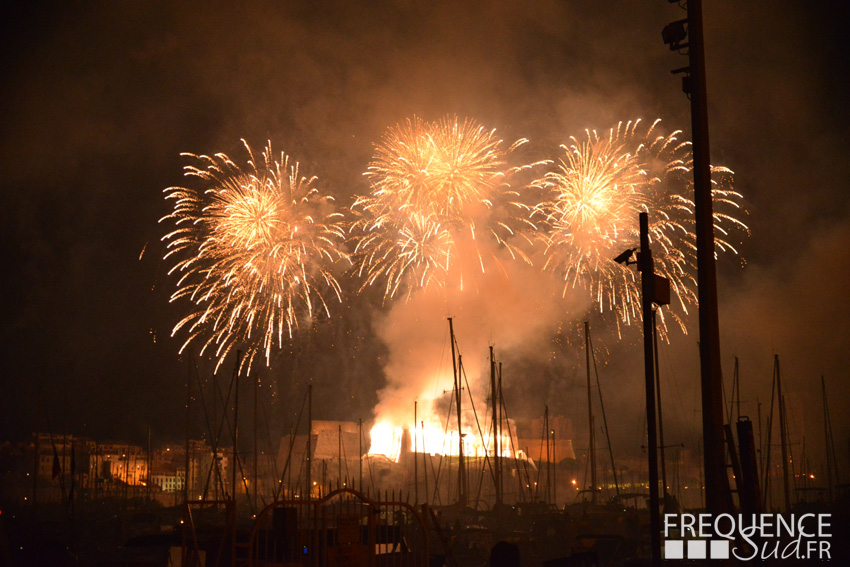 Patrouille de France et Feu d'Artifice : le diaporama des festivitÃ©s Ã  Marseille