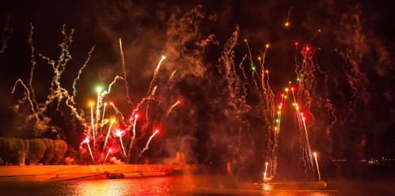 Arles : Feu d'artifice et festivitÃ©s 14 juillet