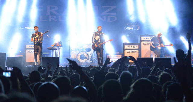 Ambiance rock Ã  la Citadelle de Saint Florent avec Deluxe et Franz Ferdinand