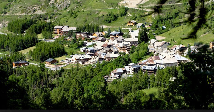 Balade dans les villages de Vars