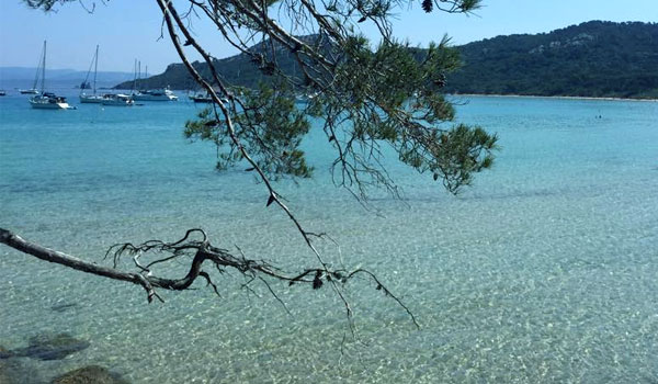5 plages aux eaux turquoises dans le Sud de la France