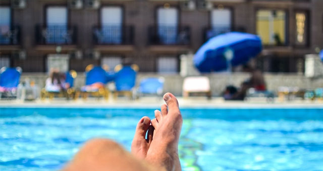 Marseille : il faut sauver les piscines de la CitÃ© PhocÃ©enne !