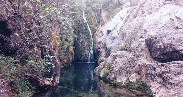 Une balade rafraîchissante à la cascade du Latay