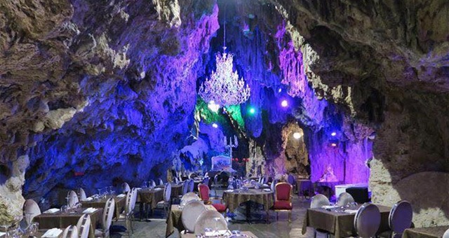 FÃªtez le Nouvel An dans une grotte