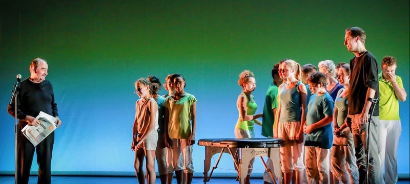 Sur Son Dos Au Theatre De L Olivier 21 04 2017 Istres Frequence Sud Fr