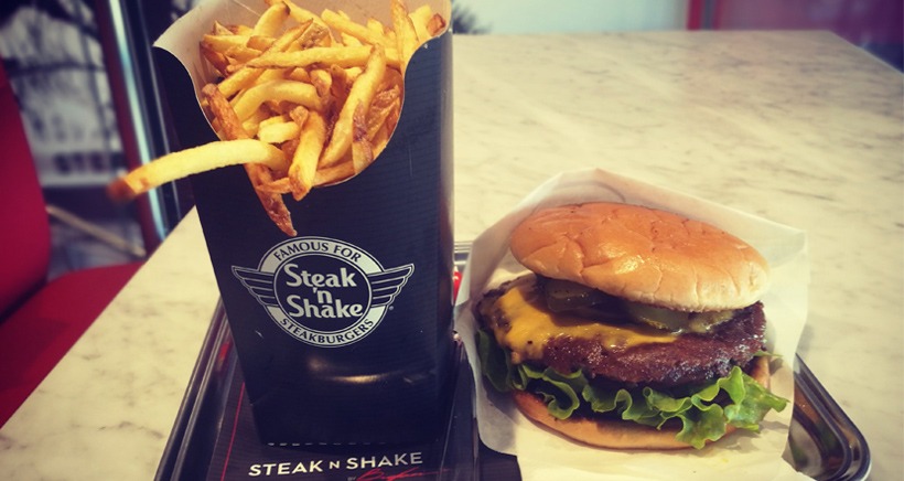 On a testÃ© Steak'n Shake, la nouvelle enseigne burger sur le Vieux Port de Marseille