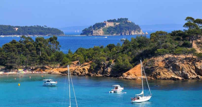 Cet été, visiter le Fort de de Brégançon à Bormes les Mimosas