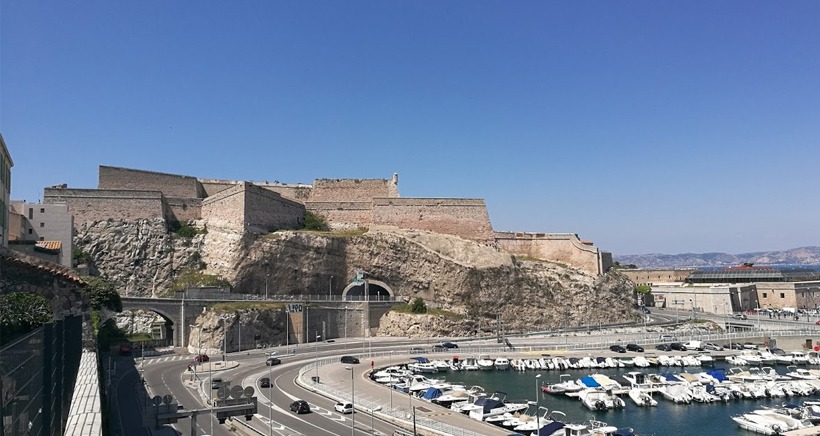 Le Fort d'Entrecasteaux pourrait devenir un grand centre d'art contemporain