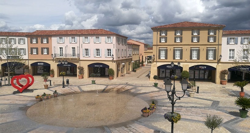 Noël au Village des Marques  Du 08/12/2018 au 30/12/2018  Miramas