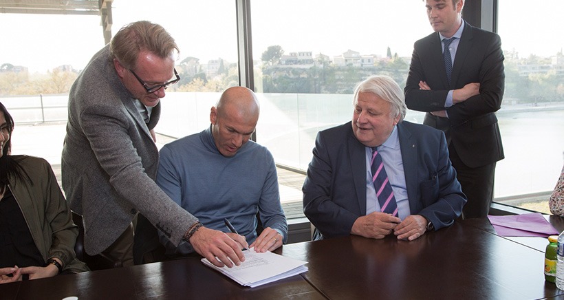 Zinedine Zidane va ouvrir un complexe sportif à Istres