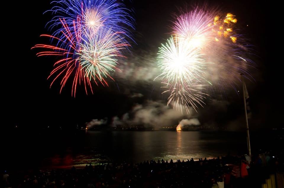 Feu d'artifice d'Agay ce dimanche soir: attention aux restrictions de circulation