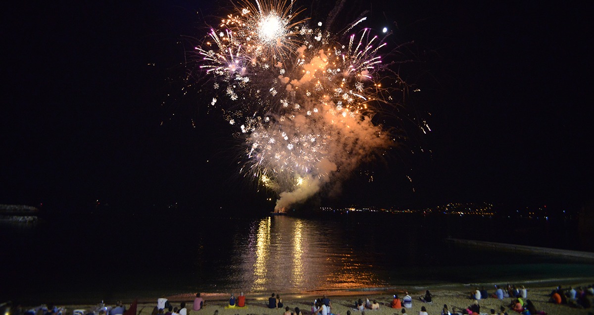 Toulon: le feu d'artifice du 15 août est bien maintenu malgré le mistral