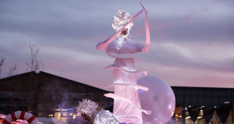 Féerie de Lumière: grande parade de glace et de feu à Salon-de-Provence