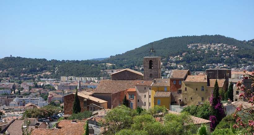 Le guide des parcs et jardins de la ville de Hyères