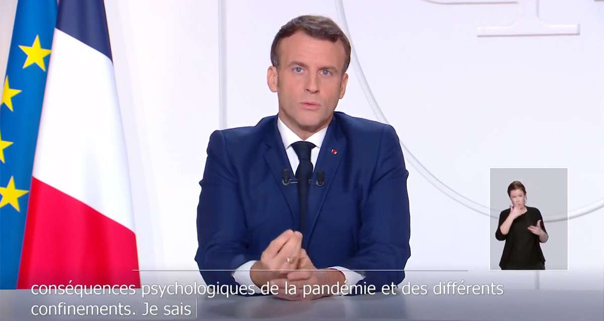 Couvre feu, attestations, fermeture des stations de ski, réouverture des commerces... Les principales annonces d'Emmanuel Macron