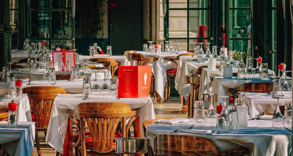 Martine Vassal veut expérimenter une stratégie zero covid dans les restaurants