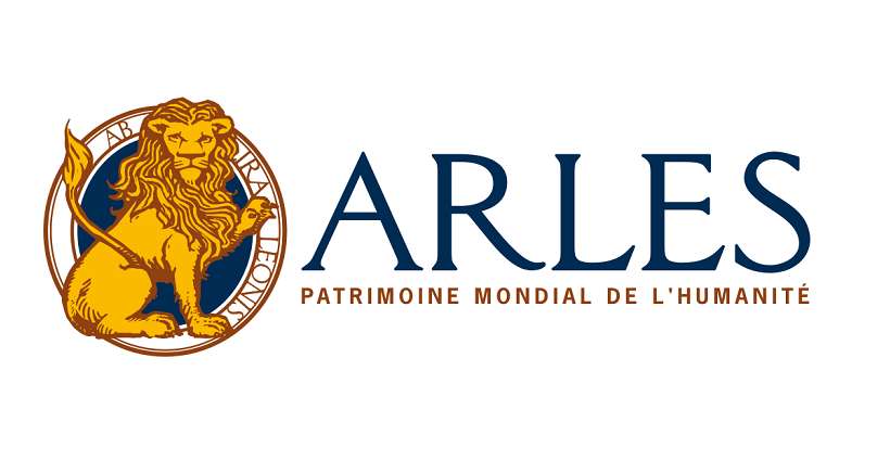 Arles : Face Ã  la crise, la ville offre le stationnement en centre-ville
