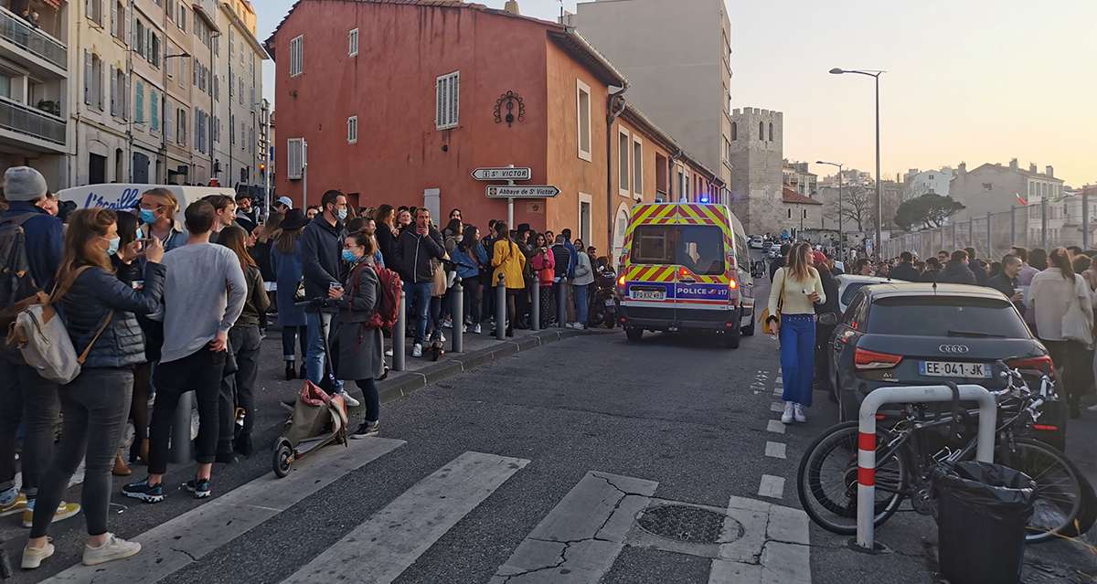 Plusieurs centaines de personnes évacuées après un apéro géant à Marseille