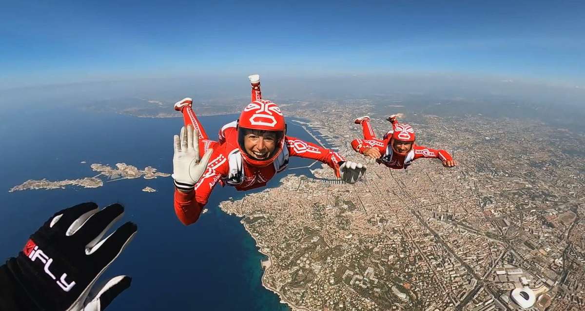 Nouveauté Ifly : survoler Marseille avec un casque de réalité virtuelle