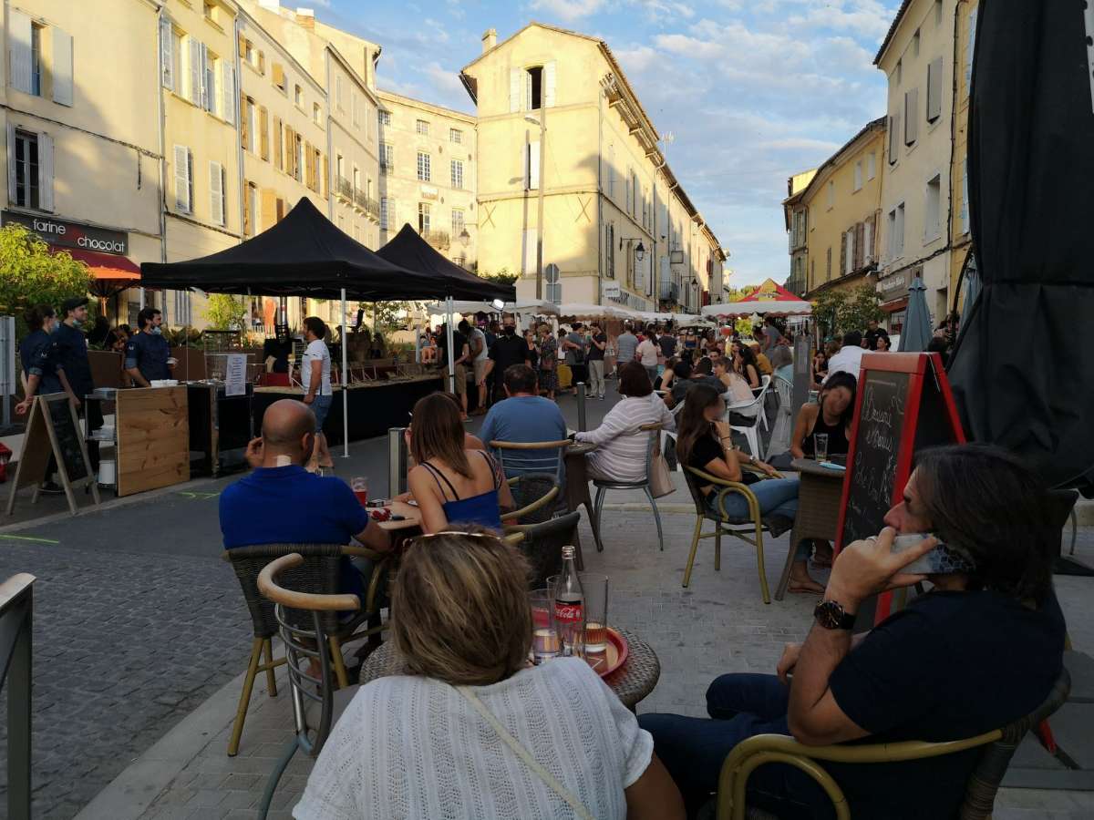 Marché nocturne de Lambesc