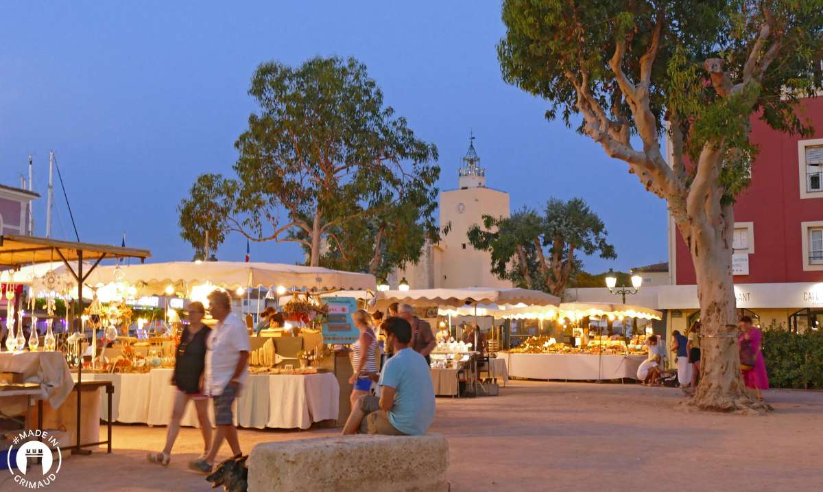 Marché artisanal nocturne de Port Grimaud