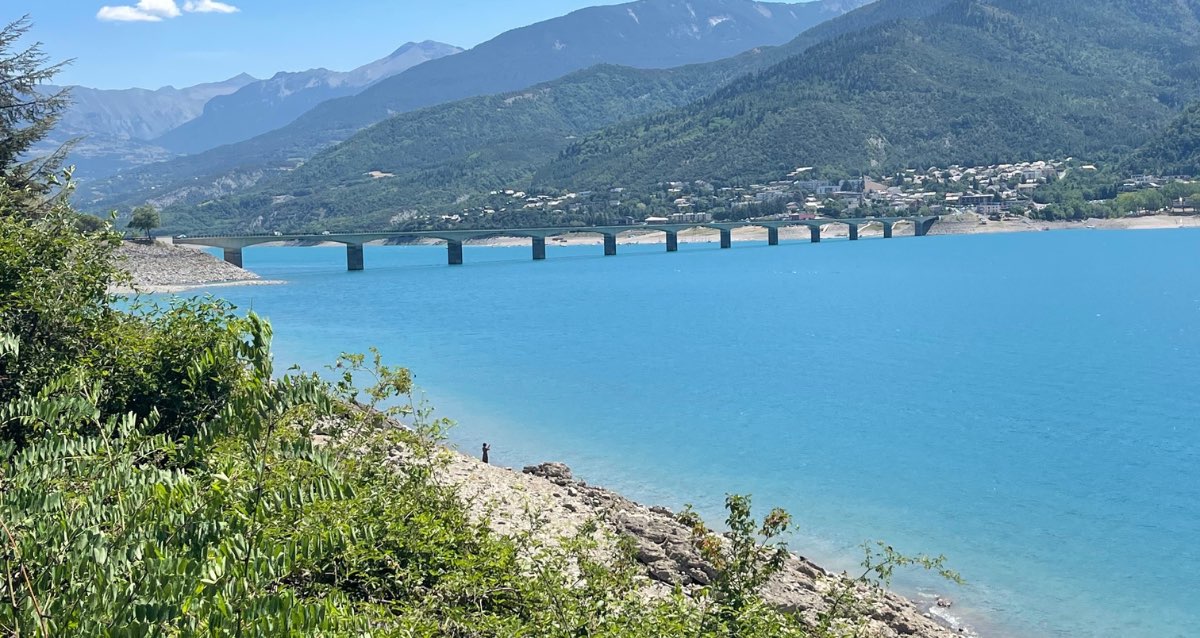 Lac et sécheresse : où en est le niveau de l'eau dans les lacs de la région PACA? 