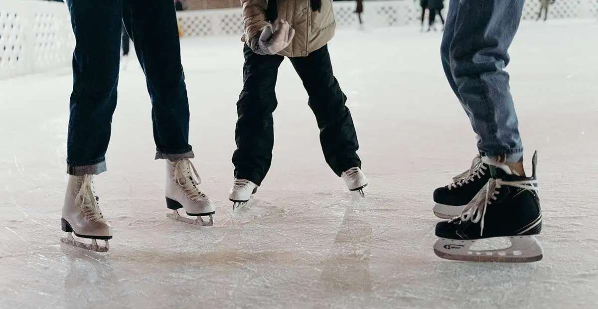 Une patinoire place Bargemon à Marseille