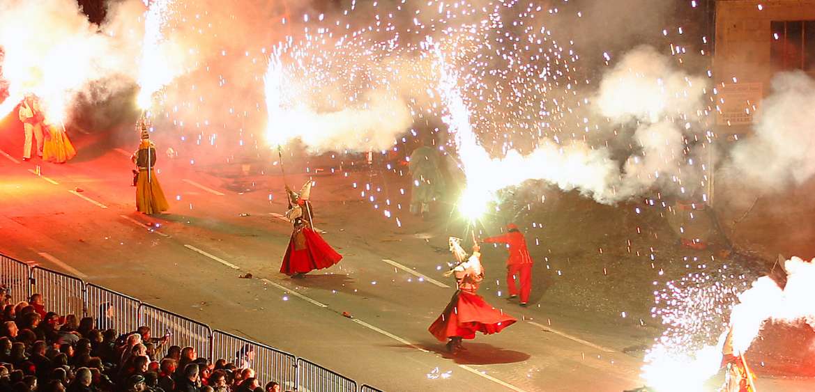 Un spectacle nocturne  pyrotechnique et musical le 21 décembre à Marseille