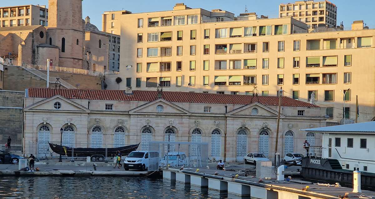 Marseille Capitale de la Mer s'installe dans la consigne sanitaire sur le Vieux Port