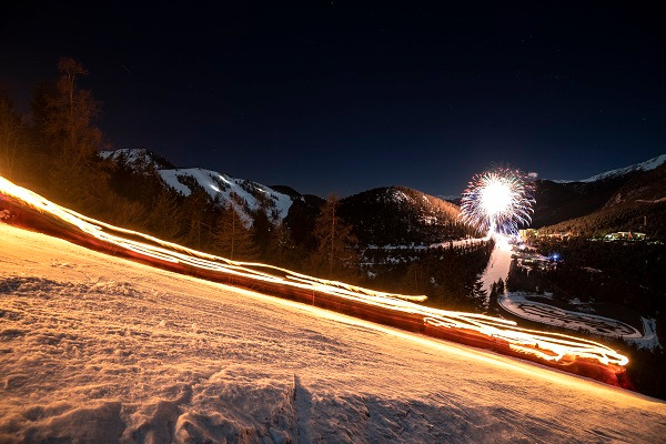 Pot de l'Amitié et feu d'artifice