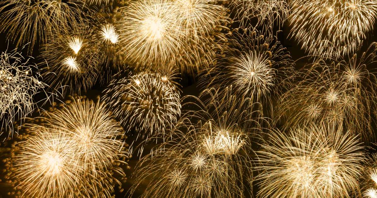 Un feu d'artifice de Noël tiré à Lançon Provence ce vendredi 8 décembre