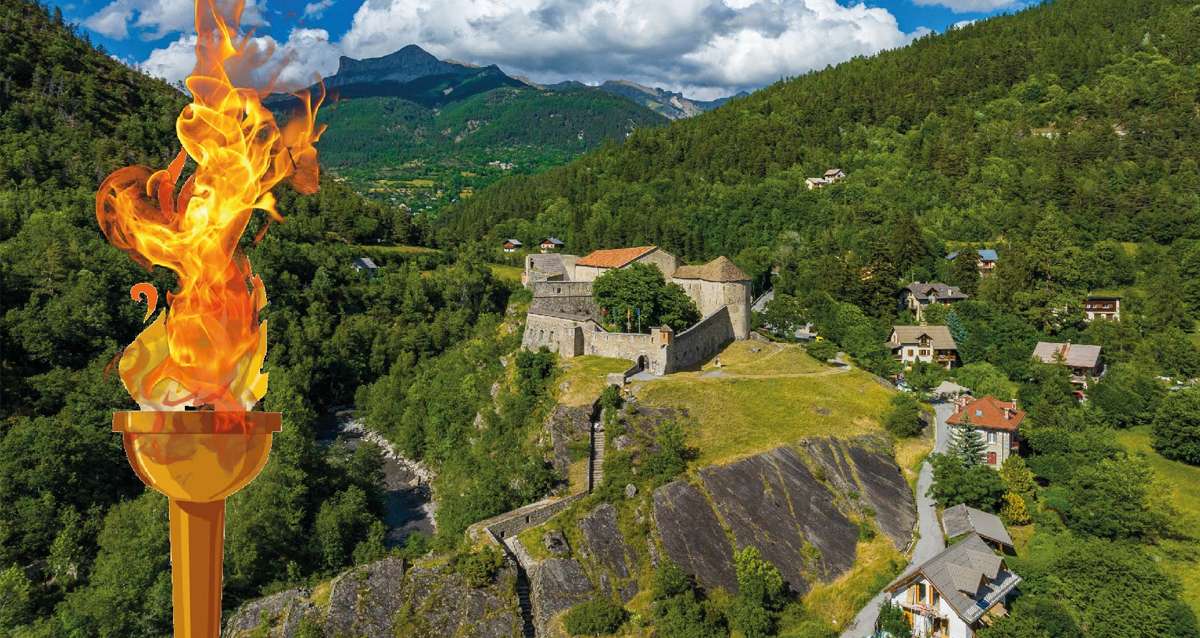 Passage de la Flamme Olympique à Colmars les Alpes