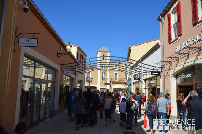 magasin converse village des marques miramas